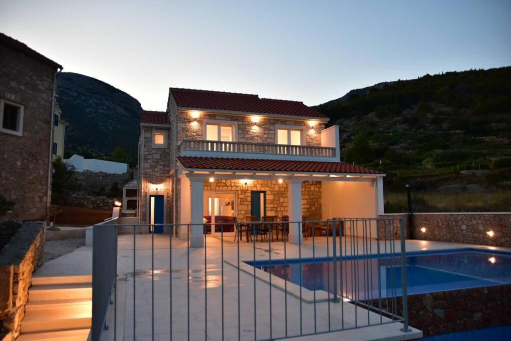 Villa Katarina - Infinity Pool With Amazing View Bol Exterior photo