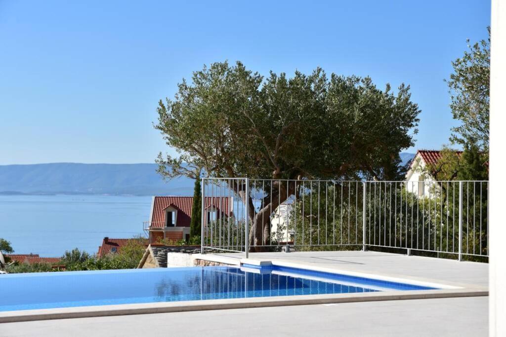 Villa Katarina - Infinity Pool With Amazing View Bol Exterior photo
